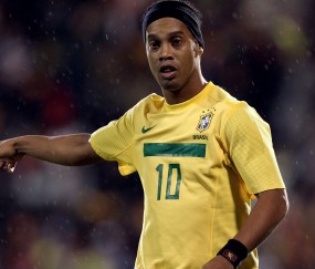 开云体育2026-铁血城墙的里程碑，阿克如何用沉默定义曼城的胜利哲学